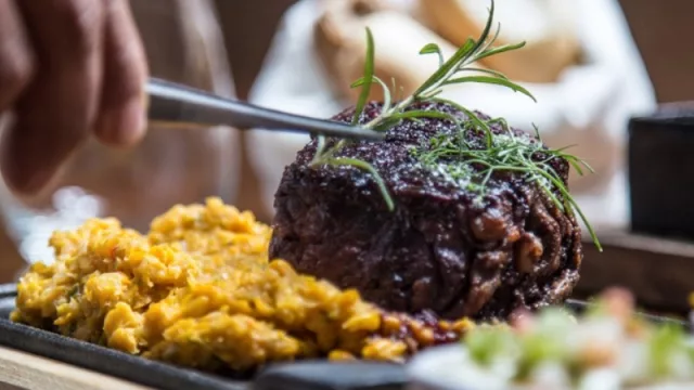 “Mil Novecientos Cuatro”: el restó del Hotel Del Comahue que ahora puede exhibir su distinción CocinAR