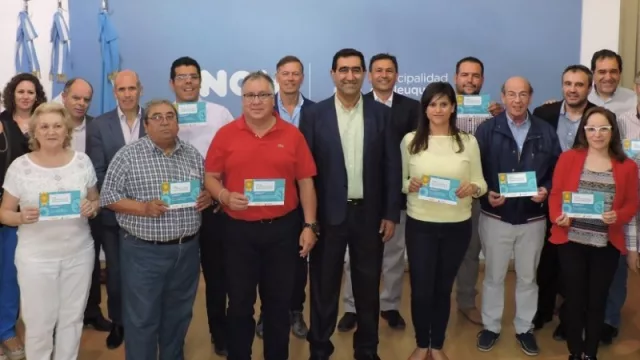 A los contribuyentes cumplidores les entregan premios