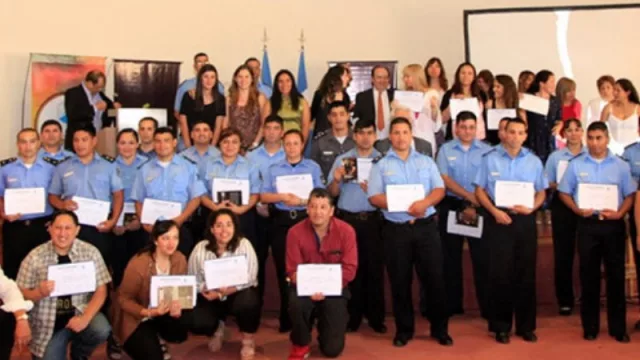 Nuevos egresados de la capacitación en ludopatía y otras adicciones conductuales