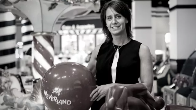 Luciana Periales (Neverland) con cargos en IAAPA