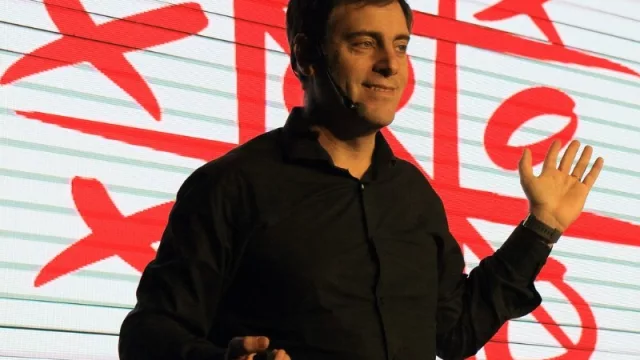 Santiago Bilinkis: “vamos a tener que aprender a trabajar de un modo más complementario con las computadoras”