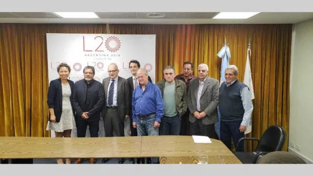 El FMI ya admite que no se cumplirá la meta máxima de inflación de 32%