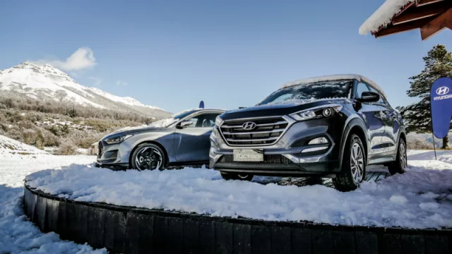 Hyundai muestra al Kona y un renovado Veloster en las nieves de Chapelco