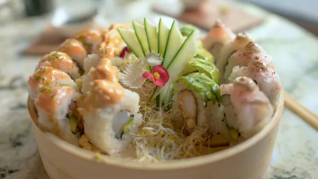 ¡Llegó la primera “fábrica“ de Sushi a Uruguay!