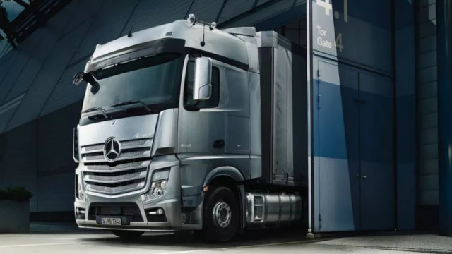 Alpin presenta los flamantes incorporaciones: los nuevos Actros y Arocs de Mercedes Benz
