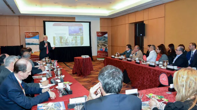 Empresas aéreas interesadas en las potencialidades turísticas y productivas de Salta