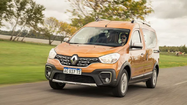 Kangoo pasajeros: Renault la pone a la venta desde $448.800