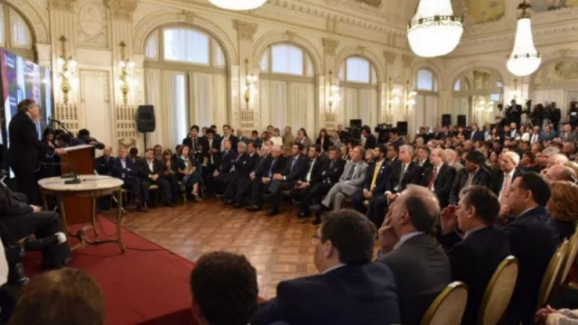 Plenario de Zicosur: Peppo apuntó a que Chaco sea el baricentro de desarrollo de la región