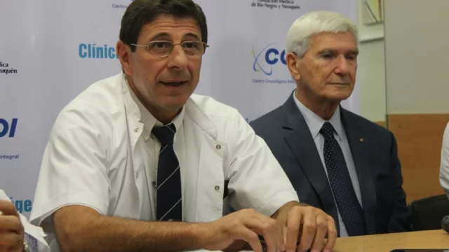 Llegaron a las 5000 cirugías en el Instituto Cardiovascular del Sur y lo celebraron con una eminencia