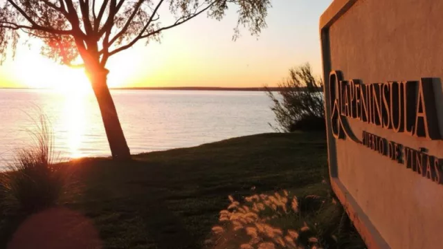 La Península presenta la cocina de “Todo Cambia” en su modo nómade (es como una gira de verano)