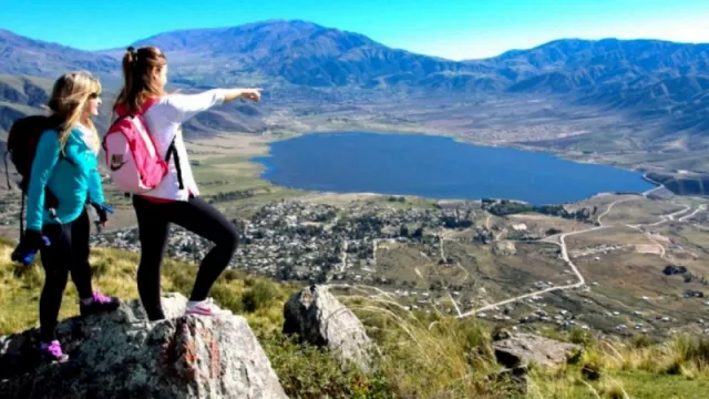 Polémica: habilitaron la instalación de una planta que pone en peligro la belleza de Tafí del Valle