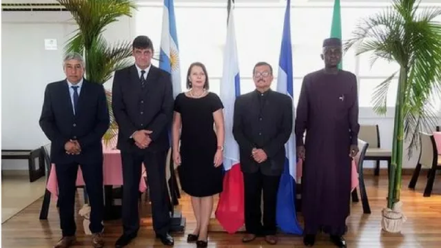 Ronda de negocios con embajadores de Nigeria, Eslovenia y Nicaragua en Ituzaingo