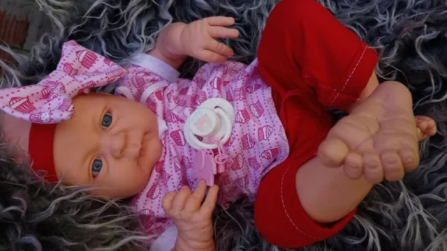 ¡Atenti Papá Noel! Muñecos Reales se prepara para las fiestas (bebés desde $ 1.099)