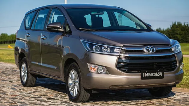 Toyota lanza Innova (para 8 pasajeros)