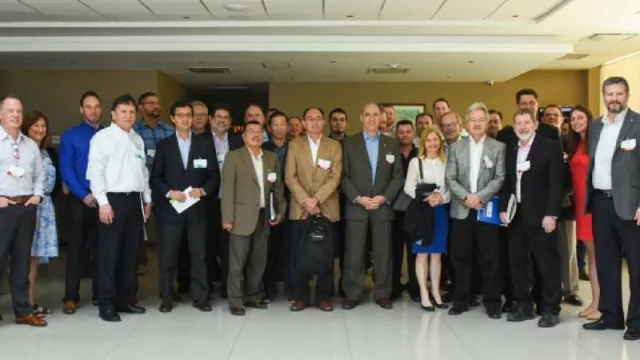 La Cámara de Comercio Argentino-Canadiense brindó un seminario sobre la experiencia petrolera de Canadá