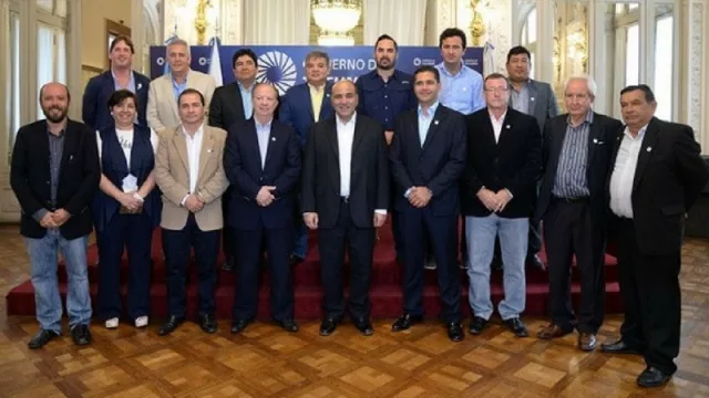 Productores azucareros de Bolivia quieren exportar urea a Tucumán