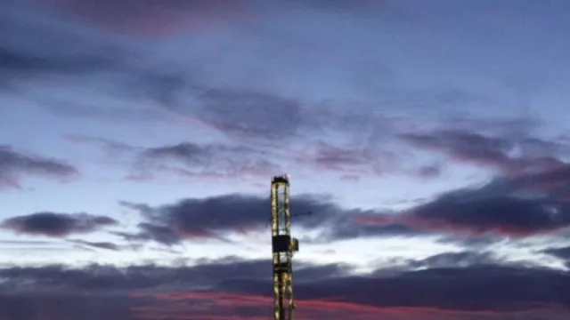 ¿Qué está pasando en el yacimiento Fortín de Piedra? (Tecpetrol empezó a perforar el primer “skidding rig”)