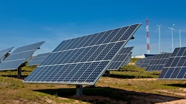 La francesa Neoen quiere desembarcar en Tucumán con un planta de energía renovable