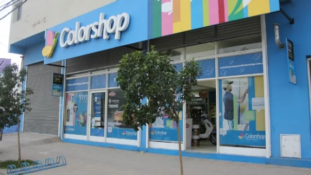 Local de Colorshop Neuquén ubicado  en calle Combate de San Lorenzo 37