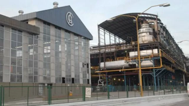 A todo o nada: el supermercadista Emilio Luque quiere captar el mundo azucarero