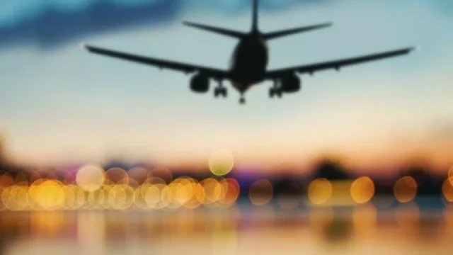 Señores Pasajeros: “Anunciamos que habrá nuevas rutas aéreas desde Neuquén” (¿Querés conocer las Islas Malvinas, Brasil, Chile, Paraguay?)