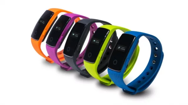 La empresa EXO presentó una pulsera FIT con botón antipánico