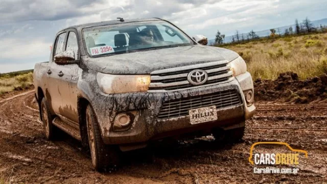 Vuelve a crecer la venta de autos (Hilux la más vendida)