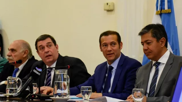 Se presentó el Presupuesto Provincial para el 2017 (fuerte apuesta estratégica en la capital neuquina)