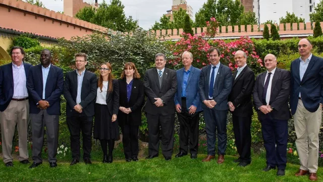 Quieren mejorar la atención materno-infantil con aportes de petroleras (YPF y Chevron detrás del programa)