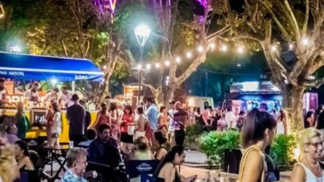 Los food trucks encienden motores en Neuquén: nueva alternativa de negocios