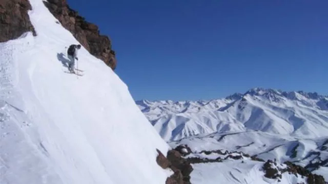 Ski y snowboard en el Cerro Bayo: Llega la Xtreme Week a Villa La Angostura