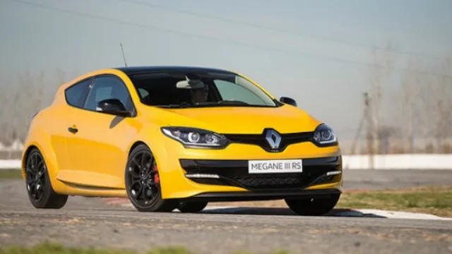 Mégane RS 2016 (sólo 150 unidades cada vez más potentes)