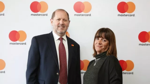 Mastercard trae el “pago a un toque” (tarjetas sin contacto emitidas por Itaú, Supervielle y Nación)