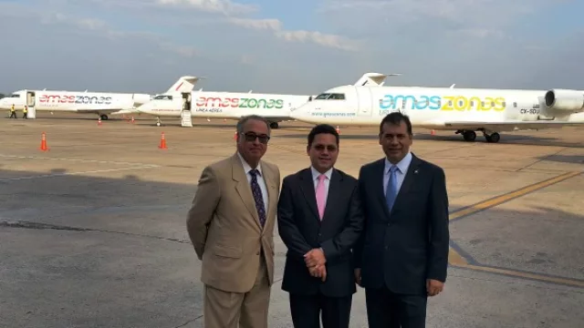 Paraguay recibe tres aeronaves Amaszonas simultáneamente