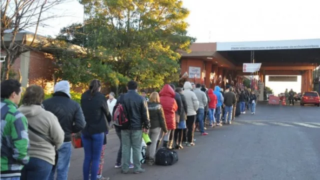 Turistas “dan oxígeno” al comercio fronterizo