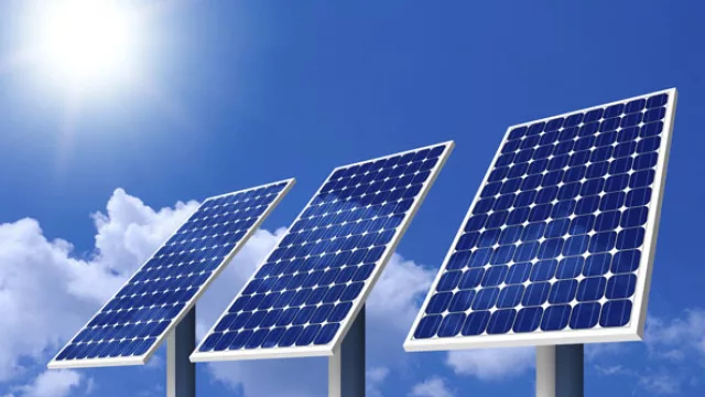 UY y ST Solar + apuestan por la energía eólica y solar