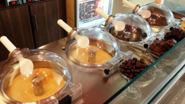 La famosa heladería Amandau presenta: helados a primera vista 