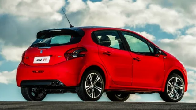 Lanzamiento: Peugeot 208 y 208 GT