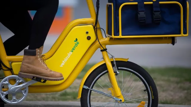 Correo Argentino presentó nuevos vehículos sustentables para la Patagonia (28 bicicletas eléctricas)