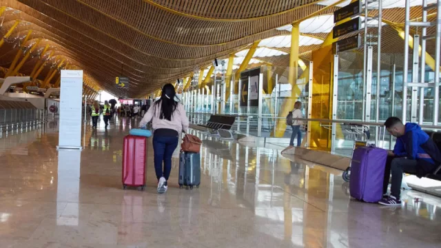 Vuelta de página: las líneas aéreas programan 5,3% más de asientos que en 2019 en los aeropuertos de Aena