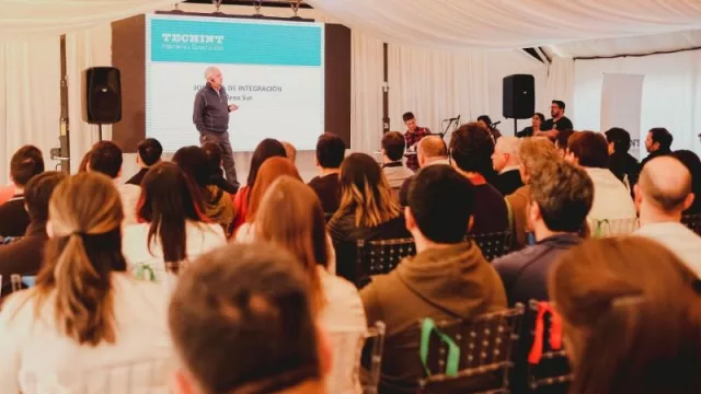 Techint realizó un evento para sus empleados (llamado: “Más confianza, mejores equipos”)