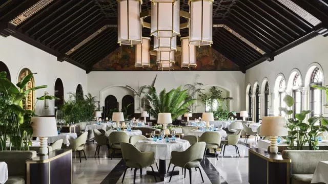 El Four Seasons Hotel at the Surf Club de Surfside fue elegido uno de los mejores hoteles del mundo
