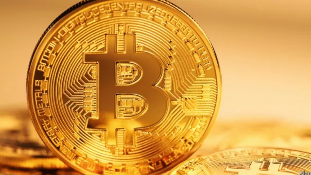 Los mercados se tiñeron de rojo y el Bitcoin tocó su valor más bajo en dos años