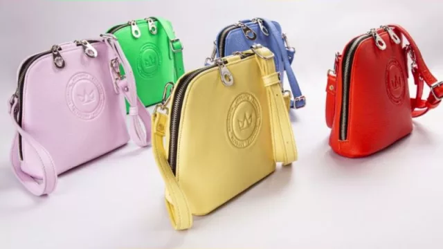 Adoratta (la marca que ya tiene presencia en Neuquén) llegará con sus carteras a España