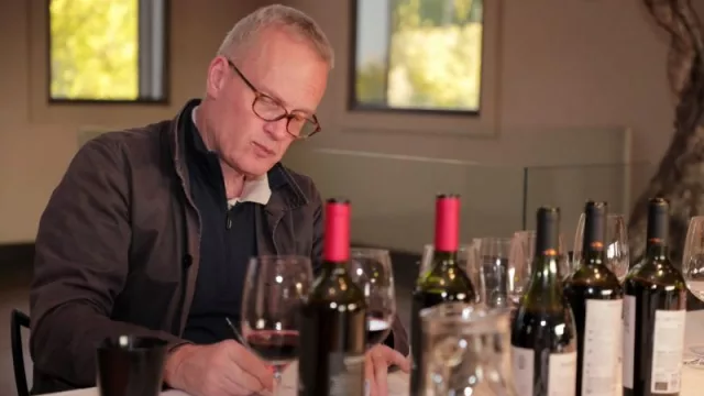 Tim Atkin regresa para una nueva "degustatón" de los vinos argentinos (y probara vinos de Neuquén y Río Negro)