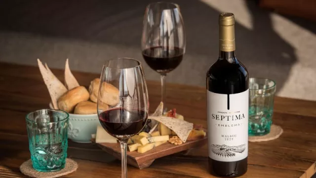 Codorniu Argentina presenta la nueva imagen de su línea emblemática: Séptima Emblema marca el inicio hacia una nueva era