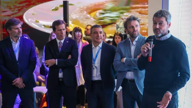 Aerolíneas Argentinas confirmó una nueva ruta regional que unirá Montevideo con San Carlos de Bariloche (a partir del 2 de enero)