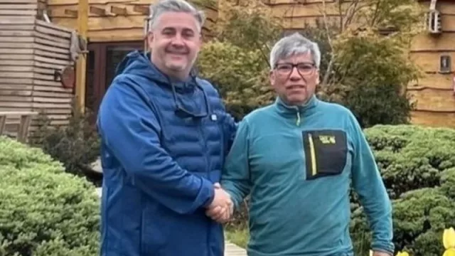 Firman un acuerdo de cooperación gastronómica y hotelera entre Villa la Angostura y Chile