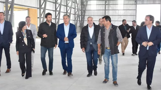 Figueroa recorrió la Zona Franca Zapala (y esperan su próxima apertura)