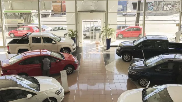 Autos: cayeron patentamientos en diciembre y los concesionarios son pesimistas para 2024